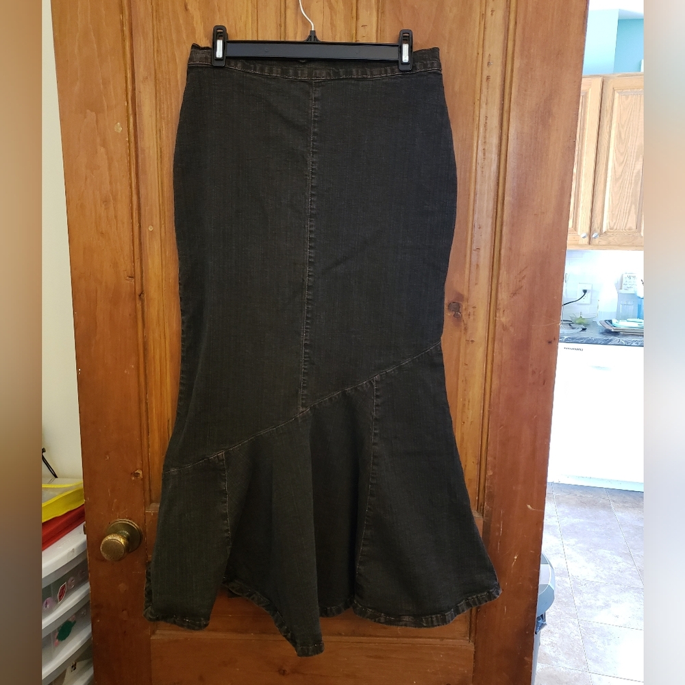 Cydney Mar Denim Skit, Large